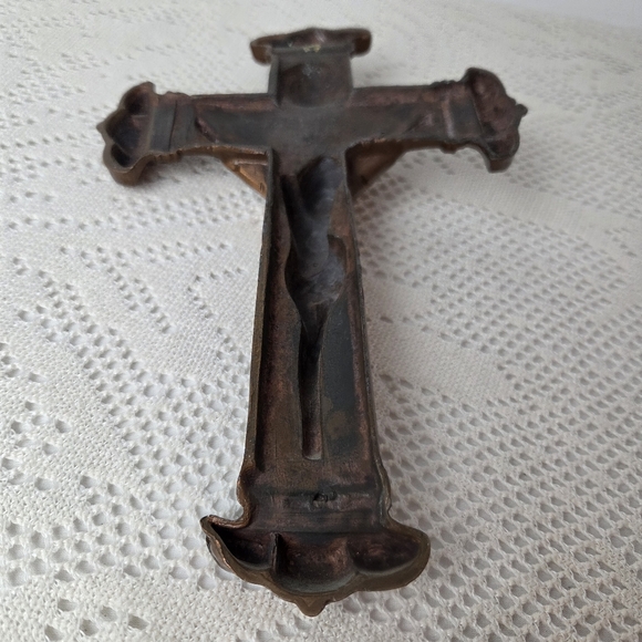 Vintage Copper Metal Crucifix Wall Decor Jesus Rosary Cross - Picture 12 of 12